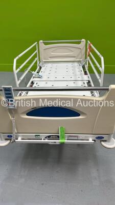 Huntleigh Contura Electric Hospital Bed with Controller (Powers Up) *S/N 643157* - 3