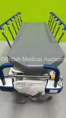 Stryker 1105 Prime Series Hydraulic Patient Trolley with Mattress (Hydraulics Tested Working) *S/N 1611 036929* - 4