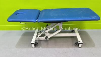 Plinth 2000 Hydraulic Patient Examination Couch (Hydraulics Tested Working - Rips to Cushions) *S/N 502HC06103732*