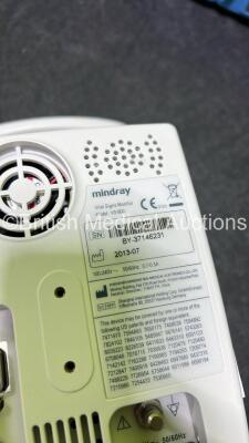 1 x Mindray VS-800 Vital Signs Monitor (No Power - Damaged SPO2 Port and Missing Light Cover), 1 x Alaris Signature Edition Gold Infusion Pump, 2 x Alaris SE Infusion Pumps (All Power Up with Malfunctions) and 1 x Philips Porta-Neb Nebulizer (Powers Up) * - 11