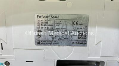 4 x B.Braun Perfusor Space Syringe Pumps with 1 x B.Braun Space Station (All Power Up, 1 x Faulty Screen - See Photos) - 6