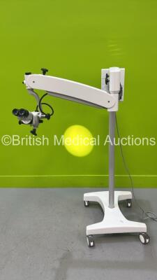 Zeiss OPMI pico Surgical Microscope with f170 Binoculars, 2 x 10x Eyepieces and f250 Lens (Powers Up with Good Bulb) *S/N 6627104512*