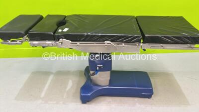 Maquet Alphastar Electric Operating Table with Controller and Cushions (Powers Up) - 4