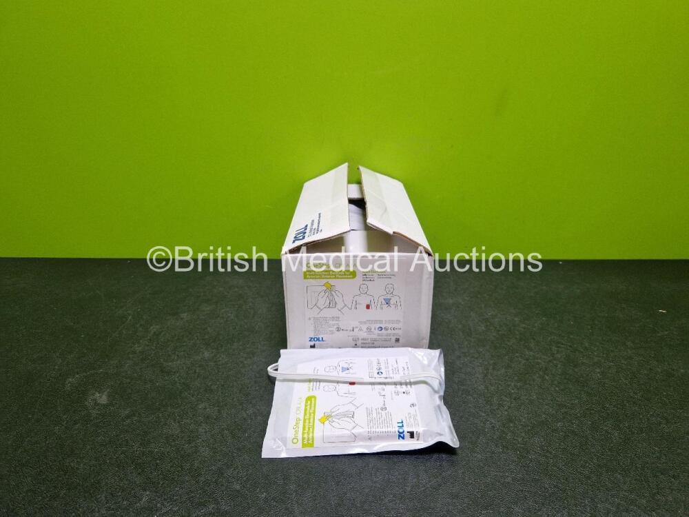 CPRプログラム 8 x Zoll One Step CPR A/A Multi Function Electrode Packs *Exp 07