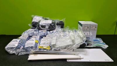 Mixed Lot Including 40 x Smiths Medical Single Patient Use Pump Pouch Ref 21-2170-64, 10 x Smiths Medical Single Use Pump Pouch Ref 21-2171-25, 13 x Airtraq Avant Guided Video Intubation Ref A-521 Small *All Expired*, 3 x Airtraq Avant Guided Video Intuba