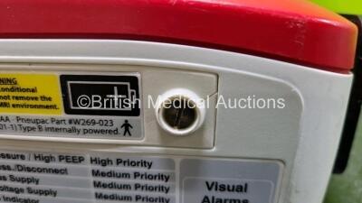 Smiths Medical ParaPAC Plus 310 Transport Ventilator MR Conditional *Mfd 2016* (Cracked Case - See Photos) with 1 x Hose and 1 x Lithium Battery *SN 1605147* - 5