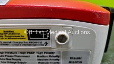 Smiths Medical ParaPAC Plus 310 Transport Ventilator MR Conditional *Mfd 2019* (Cracked Case - See Photos) with 1 x Hose and 1 x Lithium Battery *SN 1910108* - 5