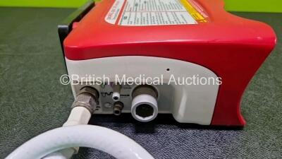 Smiths Medical ParaPAC Plus 310 Transport Ventilator MR Conditional with 1 x Hose and 1 x Lithium Battery *SN 1505174* - 5