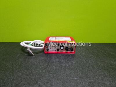 Smiths Medical ParaPAC Plus 310 Transport Ventilator MR Conditional with 1 x Hose 1 x Li-Ion Battery *SN 1507140*