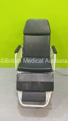 Steris Hausted All Purpose Chair with Controller and Cushions - Some Damage - See Photo (Powers Up - Tested Working) *0409809056*