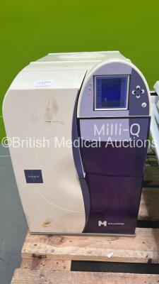 Millipore Milli-Q Water Purification System (Powers Up)