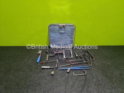 Cleft Palate Retractor Set in Tray