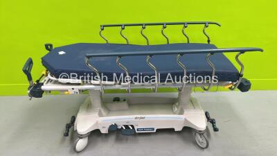 Stryker 1007 Hydraulic Stretcher with Mattress (Hydraulics Tested Working) *S/N 0910 032939*