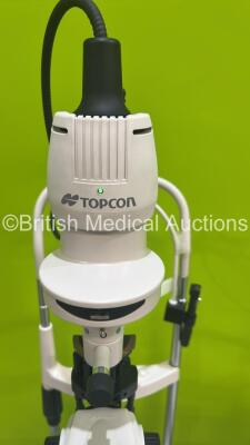 TopCon SL-D7 Slit Lamp with Binoculars, 2 x 12,5 x Eyepieces, DV3 Attachment and Chin Rest on Motorized Table (Powers Up with Good Bulb) *S/N 7000053* - 4