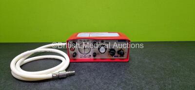 Smiths Medical ParaPAC Plus 310 Transport Ventilator MR Conditional with 1 x Hose and 1 x Lithium Battery *SN 1402204*