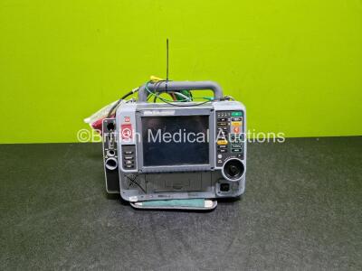 Medtronic Physio-Control Lifepak 15 Version 12-Lead Monitor / Defibrillator *Mfd - 2009* Ref - 99577-000025, P/N - V15-2-000030 Including Auxiliary, Pacer, SpO2, C02, NIBP, ECG and Printer Options (No Power, Damage to Casing - See Photos) with 4 Lead ECG 