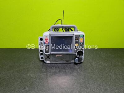 Medtronic Physio-Control Lifepak 15 Version 12-Lead Monitor / Defibrillator *Mfd - 2010* Ref - 99577-000025, P/N - V15-2-000030 Including Auxiliary, Pacer, SpO2, C02, NIBP, ECG, P1, P2 and Printer Options (No Power, Damage to Casing, CO2 Option Missing - 