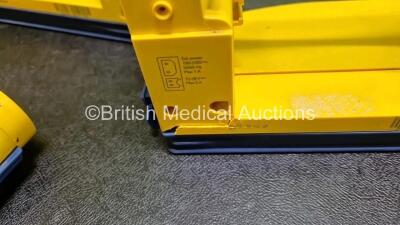 4 x Laerdal LSU Suction Units (All No Power, 2 x with Damage to Casing - See Photos) - 9