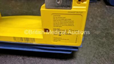 4 x Laerdal LSU Suction Units (1 x Powers Up All with Damage to Casing - See Photos) - 10