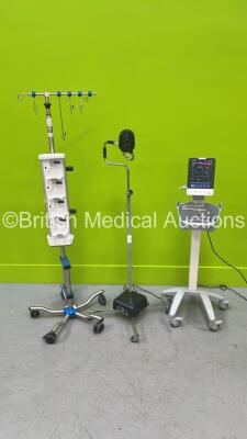 Mixed Lot Including 1 x Fresenius Kabi Link Agilia Docking Station, 1 x Mindray VS-900 Vital Signs Monitor on Stand (Powers Up) and 1 x Daray Super Mobile Examination Light