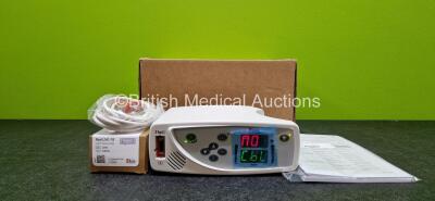 MasimoSET Rad-8 Signal Extraction Pulse Oximeter *Mfd 2020* with 1 x Masimo Red LNC-10 Patient Cable in Box (Powers Up)