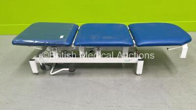 Bristol Maid Hydraulic 3-Way Patient Couch (Hydraulics Faulty)