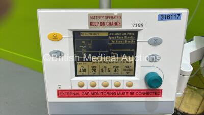 Datex-Ohmeda S/5 Aespire Anaesthesia Machine with Datex-Ohmeda 7100 Ventilator Software Version 1.4 with Drager Scio Four Oxi Plus and Bellows (Powers up) - 2