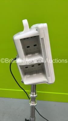 Mindray BeneView T5 Patient Monitor on Stand (Powers Up - Some Casing Damage - See Photo) - 3