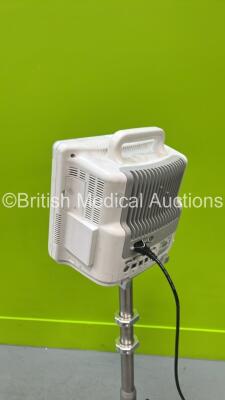 Mindray BeneView T5 Patient Monitor on Stand (Powers Up - Some Casing Damage - See Photo) - 4