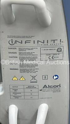 Alcon Infiniti Vision System Ref 210-0000-511 REL_02.06 with Footswitch (Powers Up) *S/N 1202019801X* **Mfd 2012** - 8