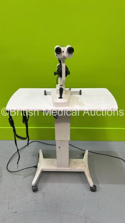 TopCon SL-2F Slit Lamp with 2 x 12,5x Eyepieces (Untested Due to No Power Supply) on Topcon Motorised Table (Powers Up)