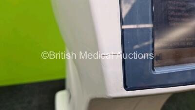 Reichert 7 Auto Non-Contact Tonometer Software Version 1.30 *Mfd 2010* (Powers Up and Cracked Case - See Photos) - 5