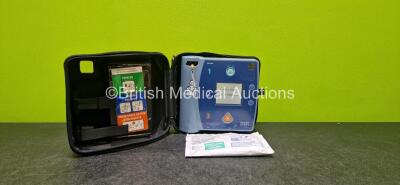 Philips Heartstart FR2+ Defibrillator (Powers Up) with 1 x Skintact Electrode *Expired* and 1 x Philips M3863A LiMnO2 Battery *Install Before 04-2024*