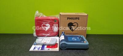 Philips Heartstart FRx Defibrillator (Powers Up) with 1 x Smart Pads II *Expiry Date 2025*, 1 x Battery Ref M5070A LiMnO2 *Install Before 2028* and 1 x Carry Case *All Like New - Excellent Condition*