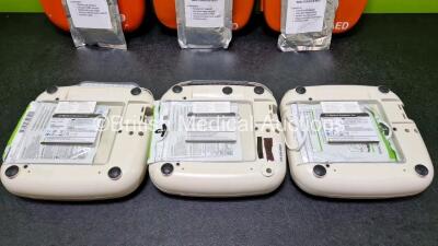 3 x CU Medical Systems Inc iPAD Intelligent Public Access Defibrillators in 3 x Carry Cases (All Power Up with Stock Battery - Stock Battery Not Included) with 3 x iPAD AED Starter Kits and 3 x CU Medical Defibrillation Pads (All Expired) *SN G1M10F0491 / - 7