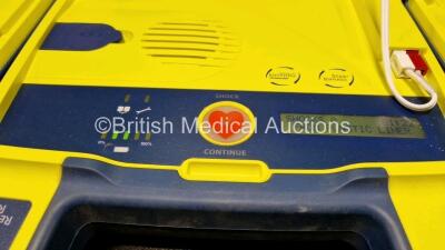 6 x Cardiac Science Powerheart AED G3 Automated External Defibrillators (All Power Up, 1 x Damaged Connector and 1 x Faulty Screen - See Photos) with 2 x LiSO2 Batteries and 5 x Electrodes *4 x Expired - 1 x Expiry Date 2025* *SN 4355000 / 4004321 / 36919 - 4