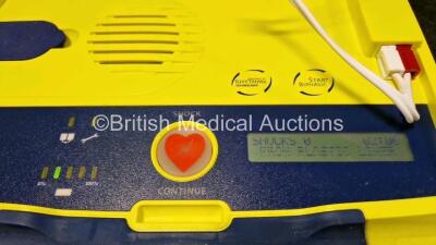 6 x Cardiac Science Powerheart AED G3 Automated External Defibrillators (All Power Up, 1 x Damaged Connector and 1 x Faulty Screen - See Photos) with 2 x LiSO2 Batteries and 5 x Electrodes *4 x Expired - 1 x Expiry Date 2025* *SN 4355000 / 4004321 / 36919 - 5