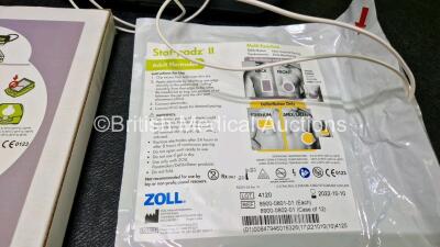 2 x Zoll AEDPro Defibrillators (Both Power Up) in Carry Cases with 2 x 3 Lead ECG Leads, 3 x Zoll Electrodes *All Expired*, 1 x ECG Electrode *Expired* and 2 x LiMnO2 Batteries *SN AA06B002039 / AA10C016878* - 8