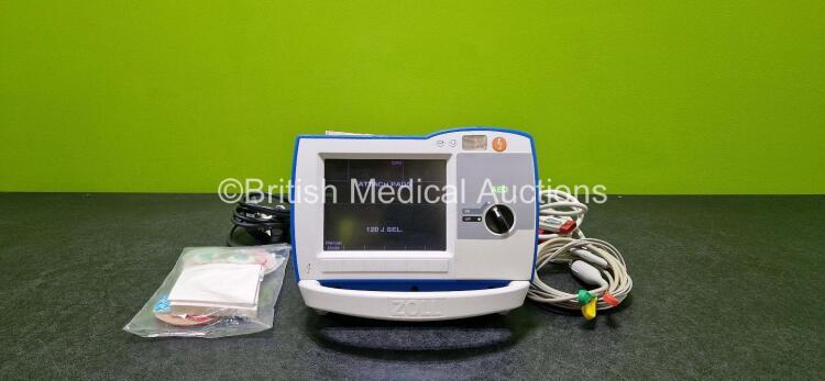 Zoll R Series Plus Defibrillator / Monitor (Powers Up) Including ECG and Printer Options with 3 Lead ECG Lead, Paddle Lead, Power Cord and Lithium Ion Rechargeable Battery *SN AF13B027384*