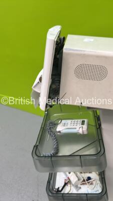 1 x Fisher&Paykel Airvo2 on Stand (Powers Up - Blank Screen) 1 x Huntleigh FM800 Encore Fetal Monitor (Spares / Repairs) and 1 x Huntleigh Sonicaid FD I Doppler - 4