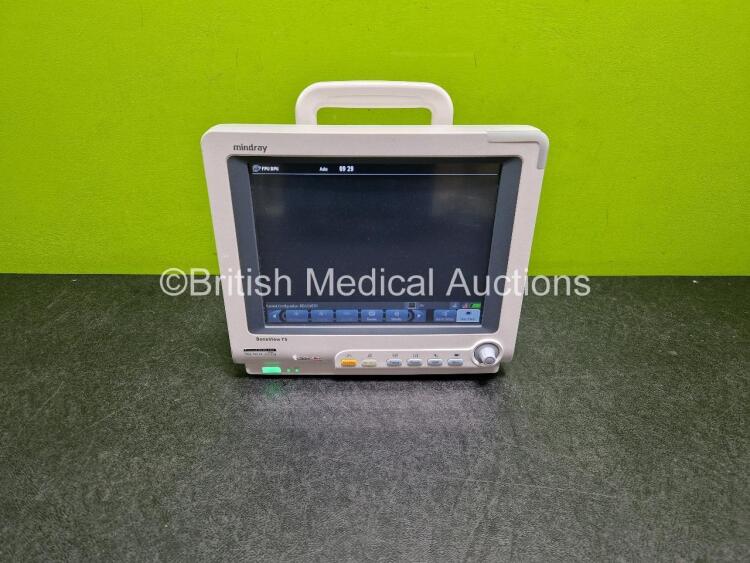 Mindray BeneView T5 Patient Monitor *Mfd - 2020* (Powers Up Small Cracks in Casing - See Photo)