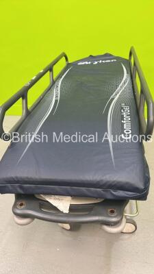 Anetic Aid QA3 Hydraulic Patient Trolley with Mattress (Hydraulics Not Working - Base Damage - See Photos) - 3