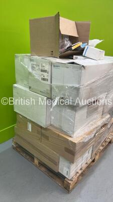 Pallet of Mixed Consumables Including Cystoscopy Packs, Smith Medical Porte Loss of Resistance Devices and GranuFlex Hydrocolloid Dressings (Majority Out of Date) *RAK* - 4