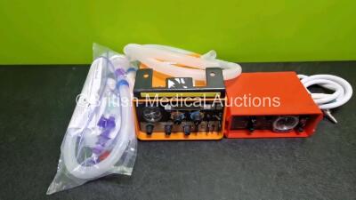 Job Lot Including 1 x Drager Oxylog 2000 Ventilator with Hose and 1 x PneuPac paraPAC 200D MR Compatible Ventilator with Hose - 4