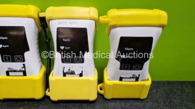 5 x BCI 3301 SpO2 Monitors in 3 x Cases (2 x Missing Battery Covers - See Photo) - 3