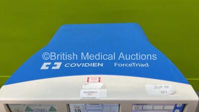 Covidien ForceTriad Electrosurgical / Diathermy Unit Version 4.00 on Stand (Powers Up) *GH* - 3