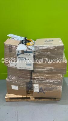 Pallet Of Mixed Consumables Including Pipette Tips and Protective Goggles *RAK*