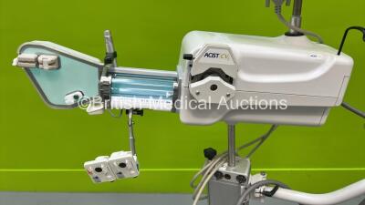 Acist CVi Injector Head on Stand Version 6.1.4.2 (Powers Up) *EP0019131* - 3