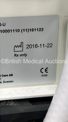 Maquet Servo U Ventilator on Stand Model No 6694800 - System Software Version 4.4.0.78be7bed - System Version 4.4 Running Hours 48118 with Hoses (Powers Up) - 6