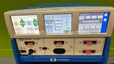 Covidien ForceTriad Electrosurgical / Diathermy Unit Version 4.00 on Stand (Powers Up) *GH* - 2